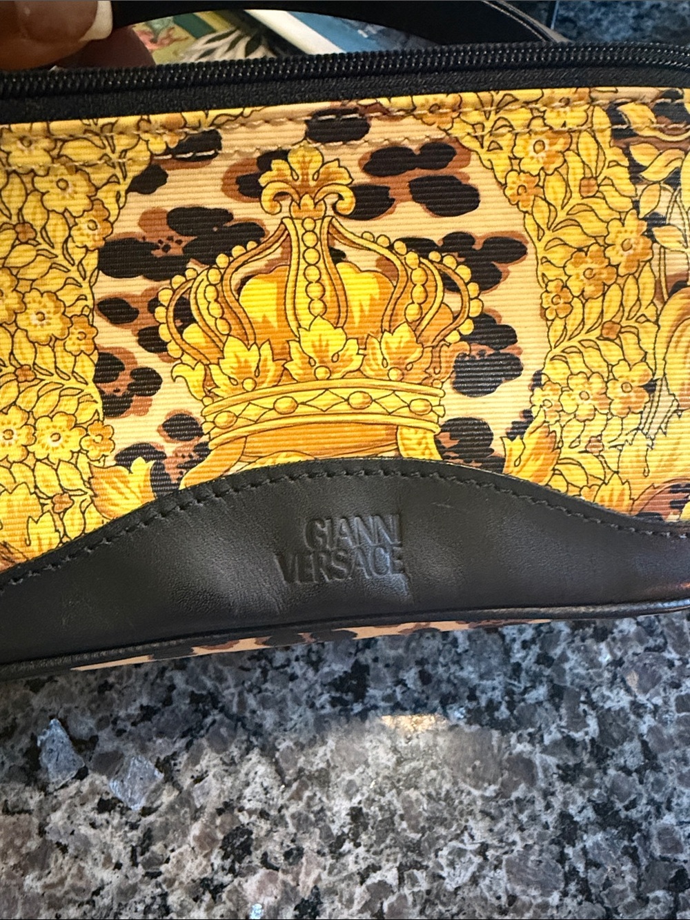 Versace bag - Picture 2 of 5